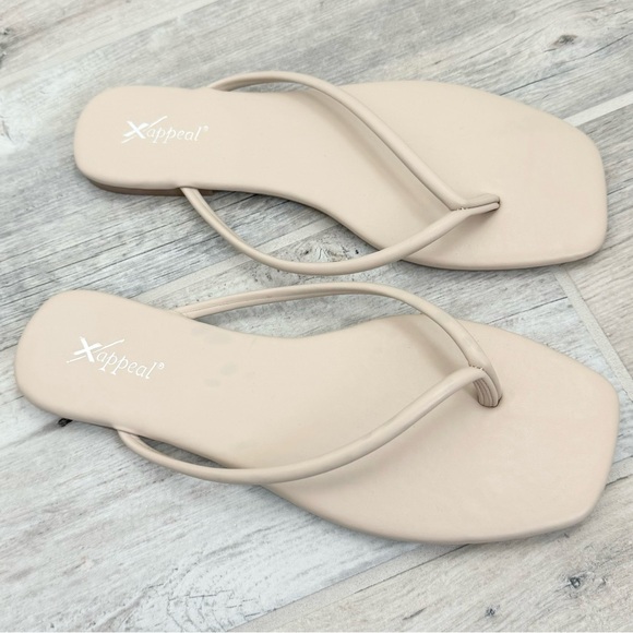 Xappeal Cream Flip Flops - Picture 3 of 5